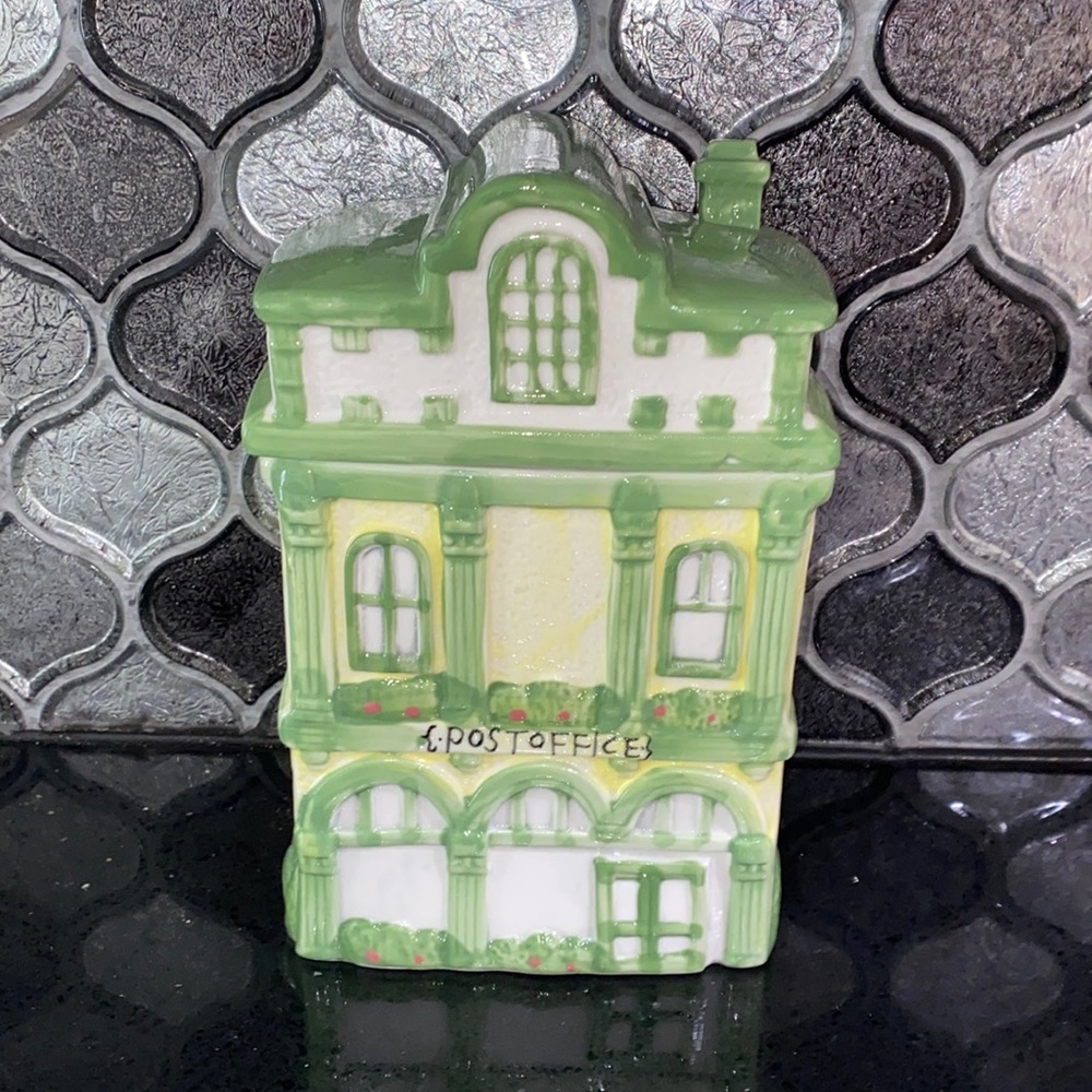 Green Ceramic Victorian Style Post Office Cookie Jar Canister (9.5” x 5” x 6”)